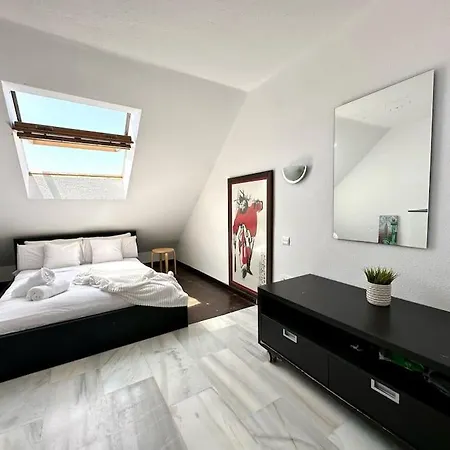 Duplex Abuhardillado Con Vistas Al Mar - Las Abejeras 640 Apartment Estepona